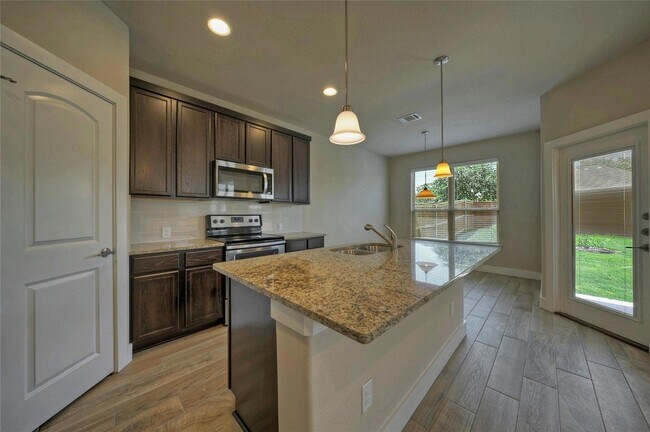 Building Photo - 508 High Tech Dr