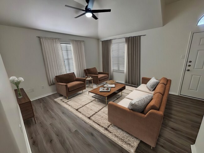 Foto del edificio - Charming 3-Bedroom, 2-Bath Home with Island Kitchen and Dual Living Areas