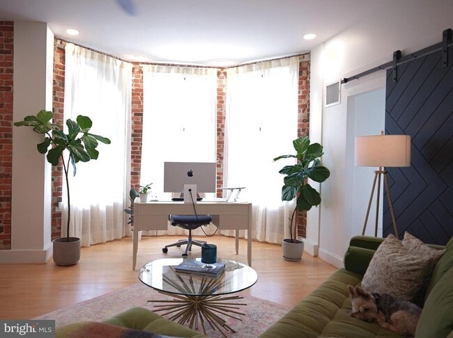 Foto del edificio - 1615 Q St NW