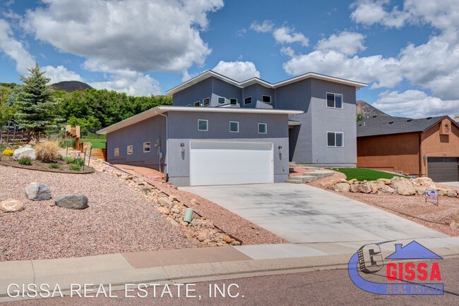 Building Photo - 5 br, 3 bath House - 2370 Courtney Drive