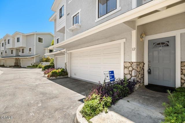 Foto del edificio - 4455 Rockland Pl