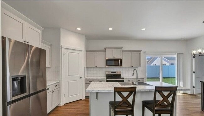 Building Photo - 1275 Terra Ave