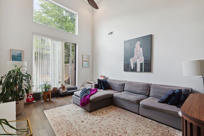 Foto del edificio - 1130 S Sydenham St