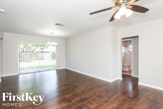 Foto del edificio - 16025 SW 99th Ave