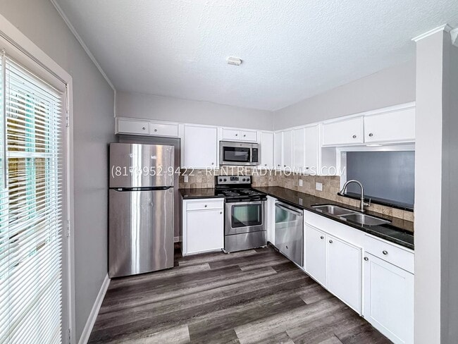 Foto del edificio - 903 S Ripple Creek Dr