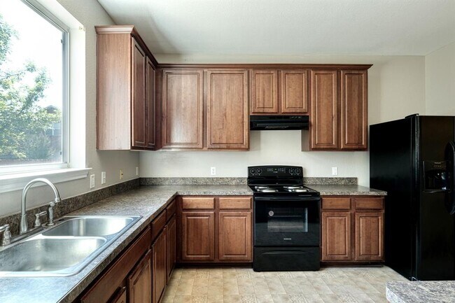 Foto del edificio - 12601 Camellia Cove