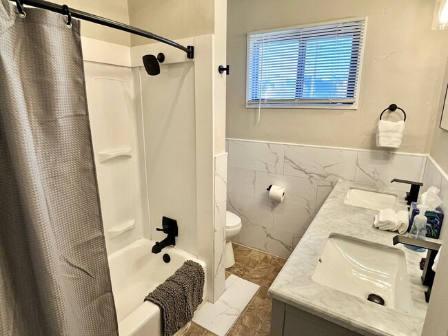 Building Photo - 4305 NW 56th St