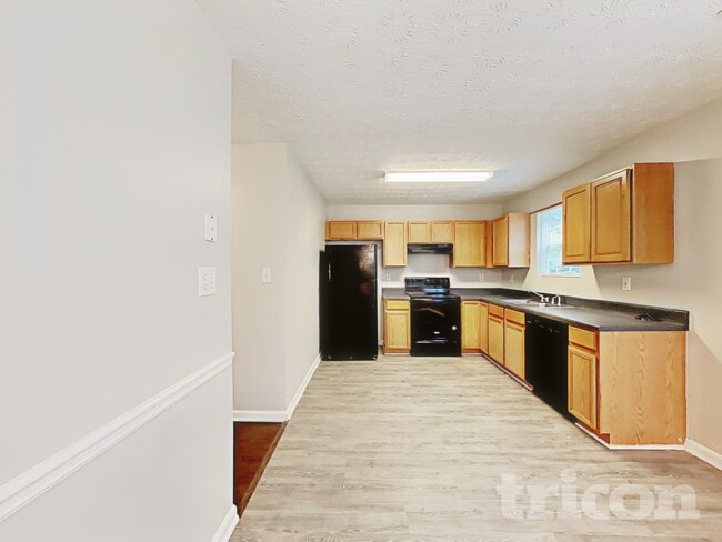 Building Photo - 1124 Patriot Cir