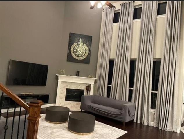 Foto del edificio - 3016 High Landing Dr