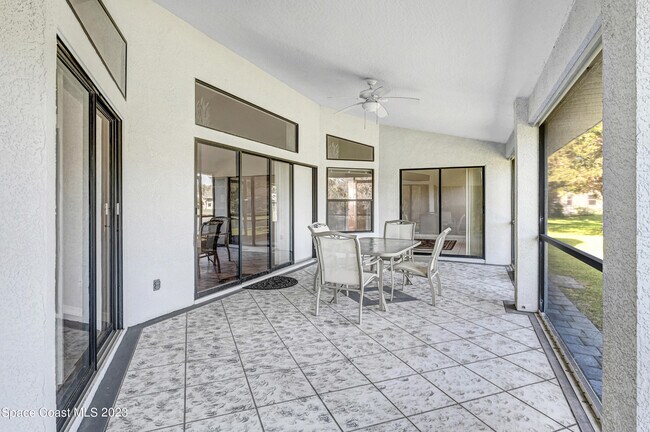 Foto del edificio - 3643 Bluefield Ave
