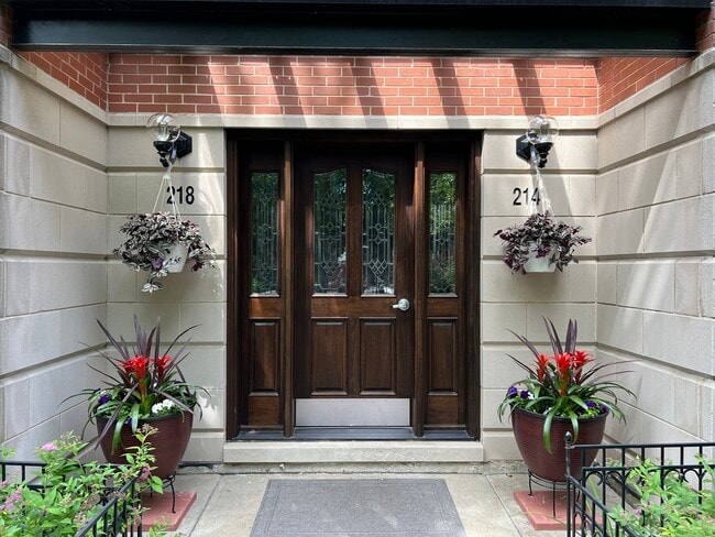 Foto del edificio - 218 S Hamilton Ave