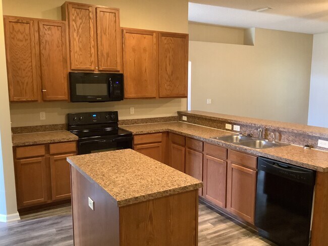 Foto del edificio - 15718 Mason Lakes Drive