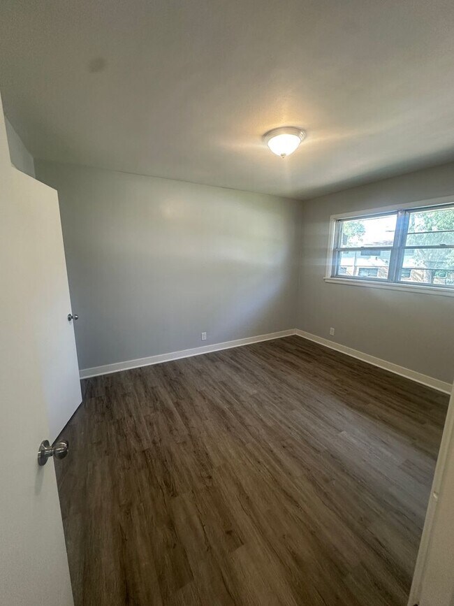 Foto del edificio - 7230 W Lakefield Dr