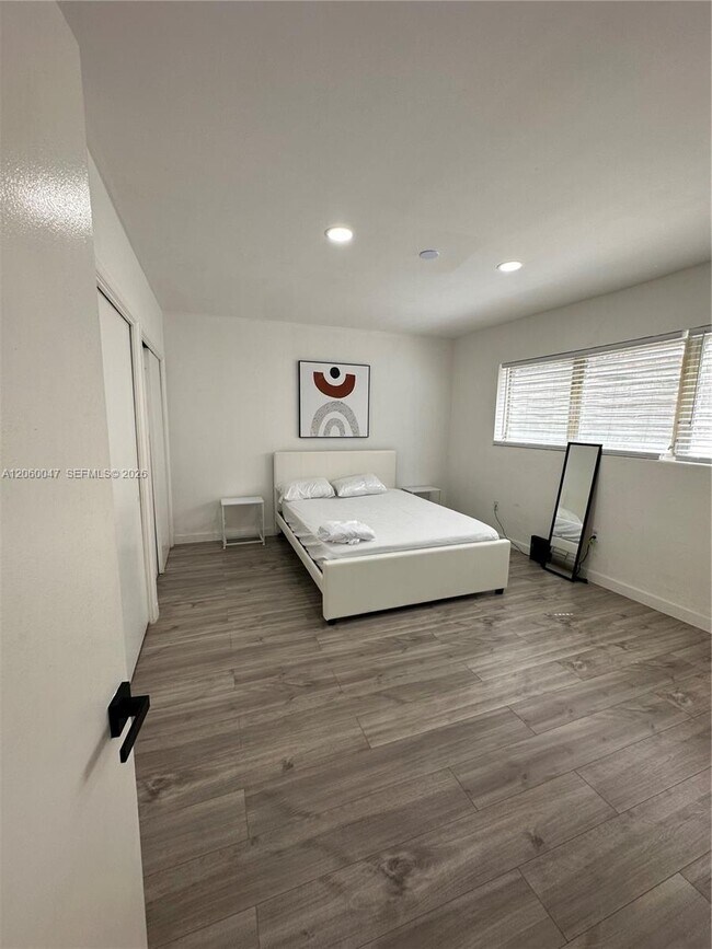 Foto del edificio - 316 Surfside Blvd