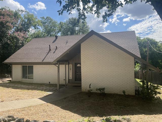 Foto del edificio - 2021 Wildwood Dr