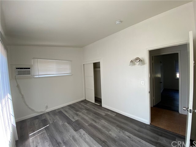 Building Photo - 1015 Millbury Ave