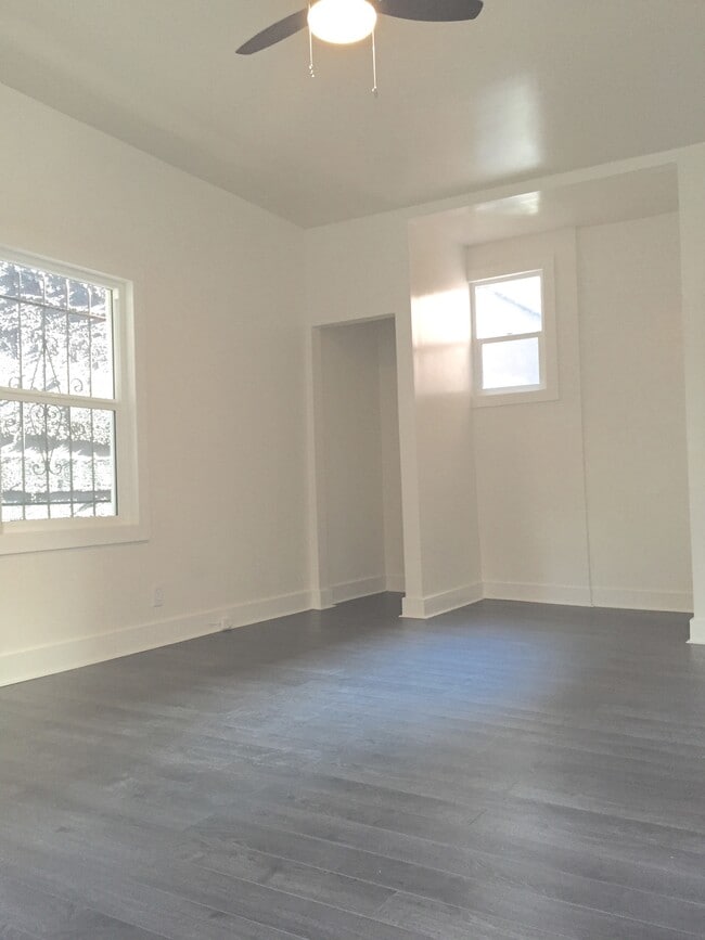 Building Photo - 2719 W Sunset Blvd