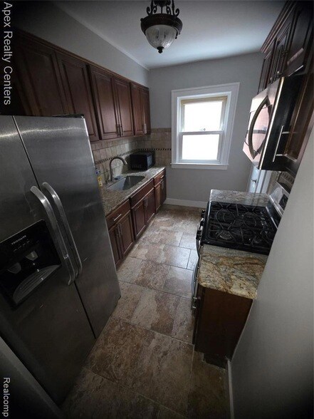 Foto del edificio - 6444 Coleman St