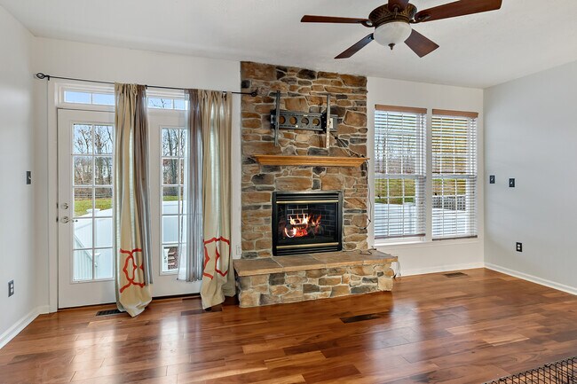 Building Photo - 5075 Bristle Cone Cir