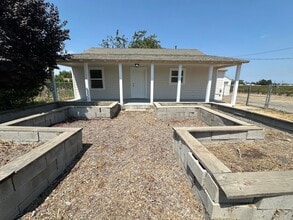Building Photo - 1360 Delta Rd