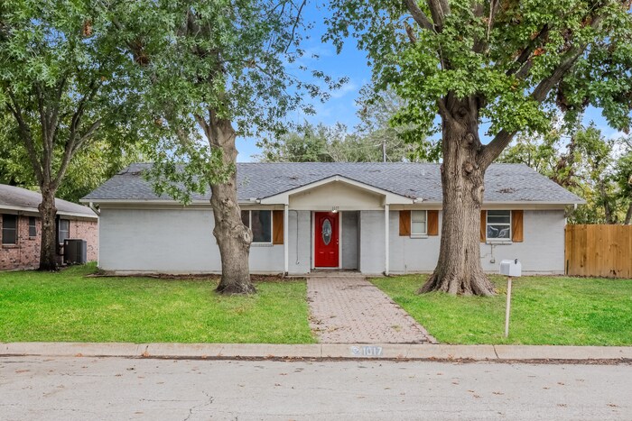 Foto principal - 1017 Locust St