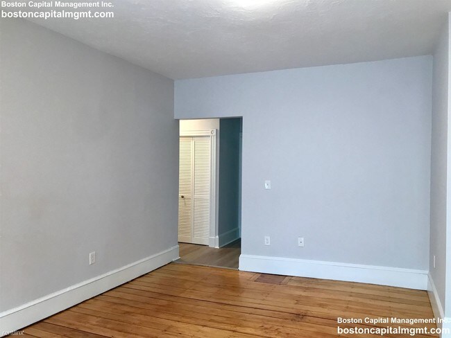 Foto del edificio - 4 br, 2 bath Duplex - 38 Coleman St