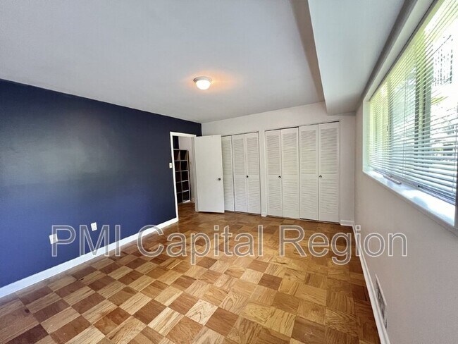 Foto del edificio - 10620 Weymouth St
