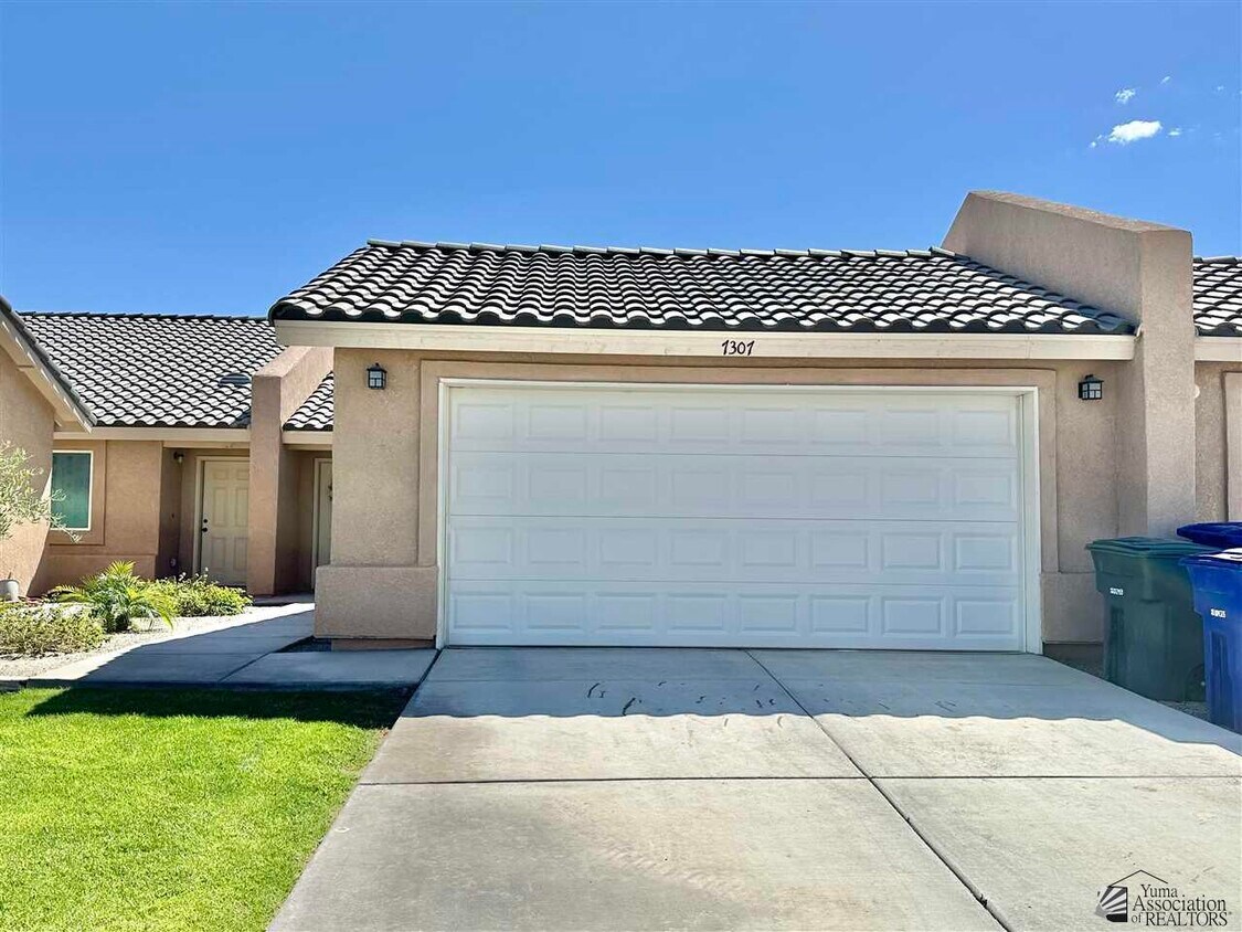 Foto principal - 7307 E 38th Ln
