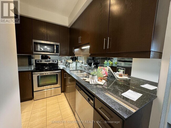 Building Photo - 50 Absolute Ave