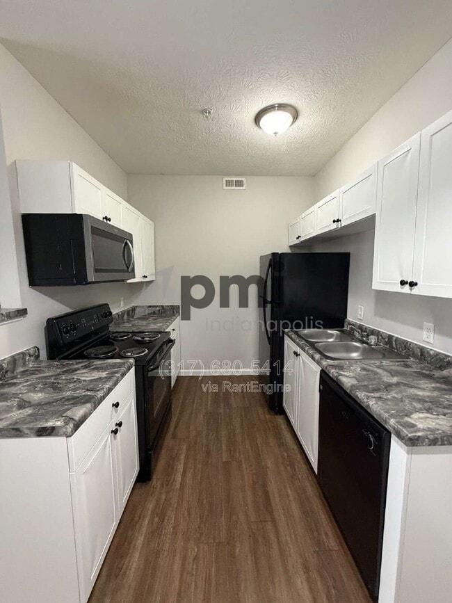 Interior Photo - Jefferson Pointe