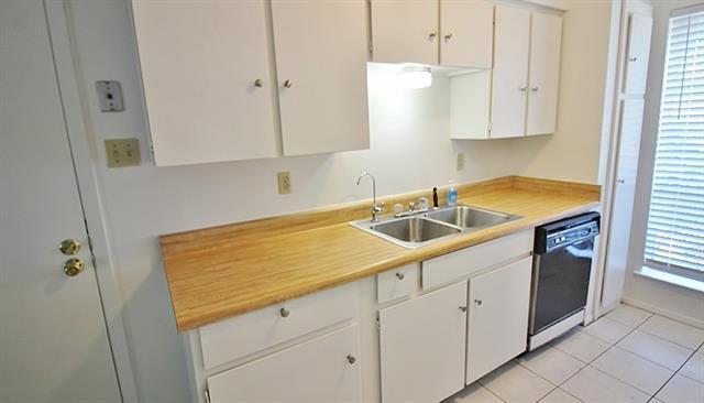 Building Photo - 362 Linklea Dr