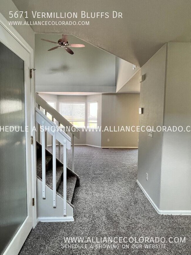 Building Photo - 5671 Vermillion Bluffs Dr