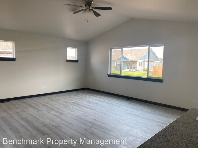 Building Photo - 3 br, 2 bath House - 1521 Oakwood Drive