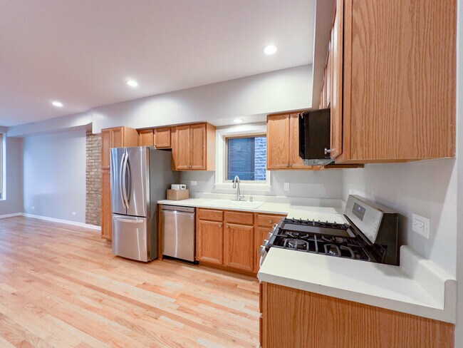 Foto del edificio - 1426 N Bosworth Ave