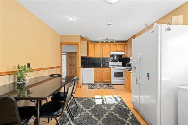 Foto del edificio - 19 Orient St