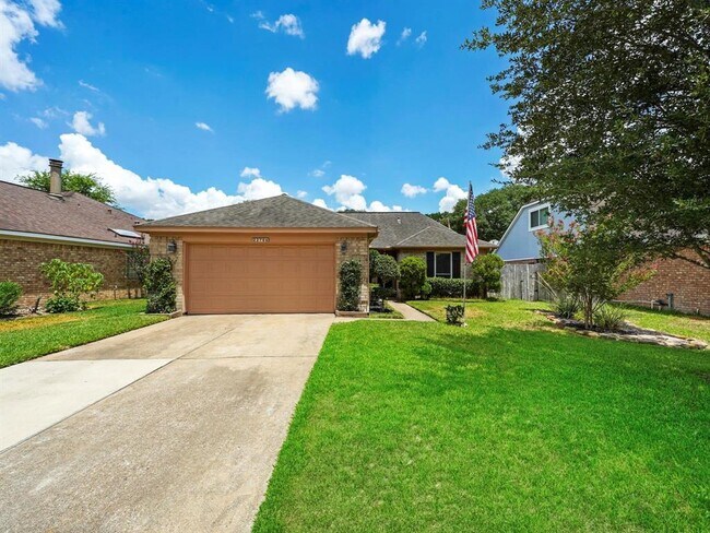 Foto del edificio - 22706 Garden Canyon Dr