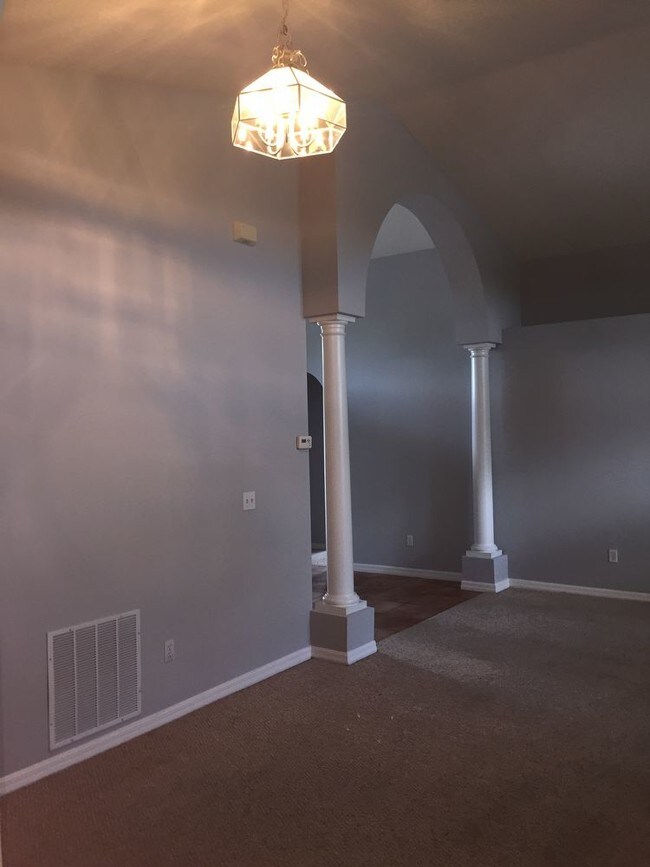 Building Photo - For Rent- Application Pending