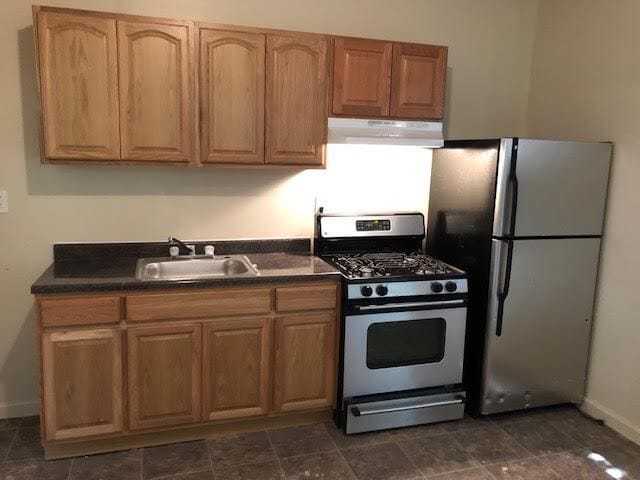 Foto del edificio - 1320 Chase St