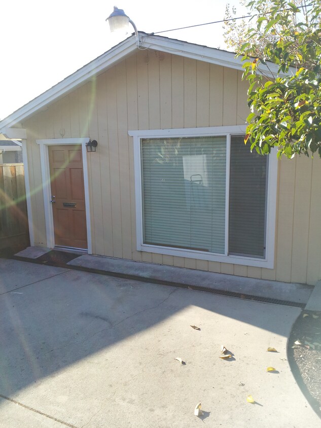 Building Photo - 218 San Augustine Way
