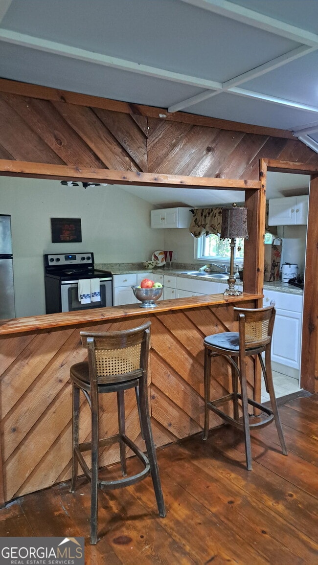 Building Photo - 588 Dogwood Lake Trail