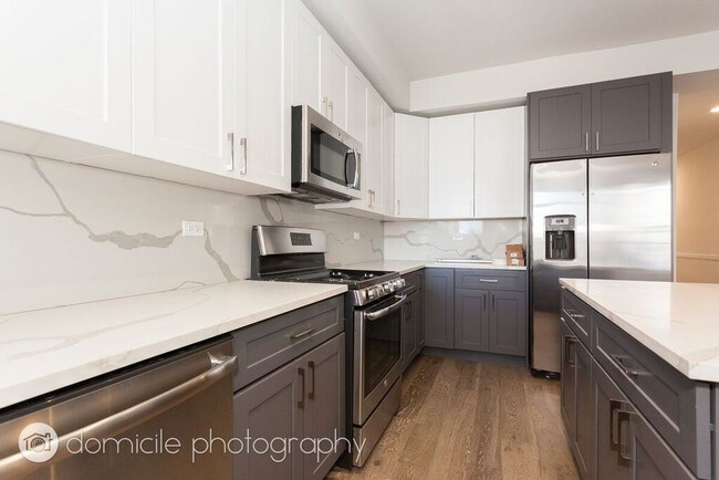 Foto del edificio - 2535-2537 N California Ave