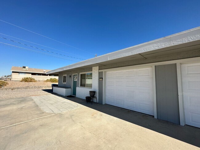 Building Photo - 3361 &amp; 3363 Oro Grande Blvd