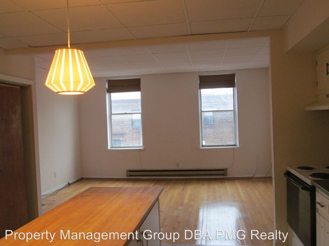 Foto principal - 1003 Christian St