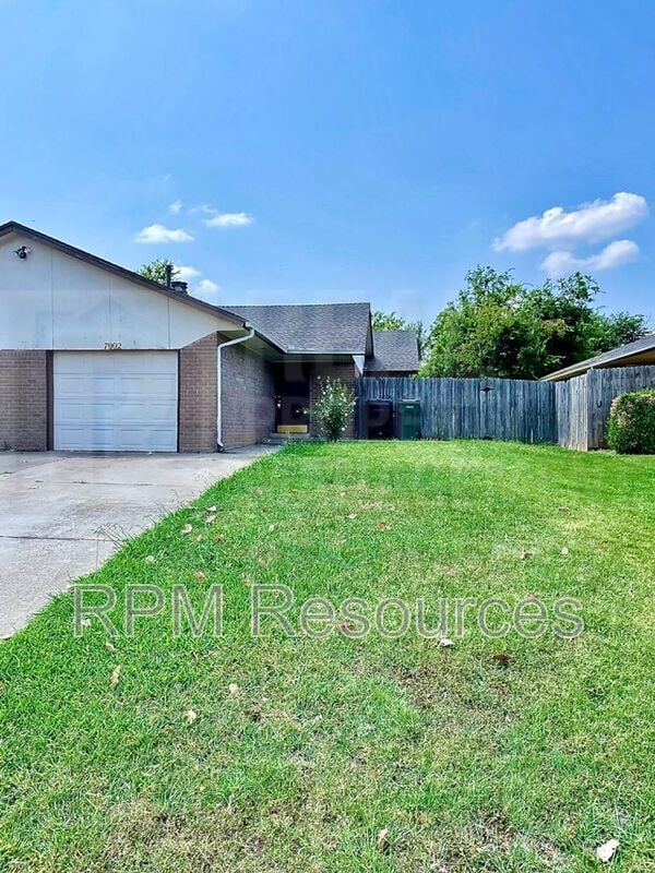 Photo - 7002 Woodlake Dr Apartment