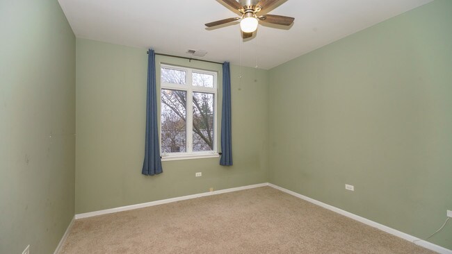 Building Photo - 106 S Ridgeland Ave