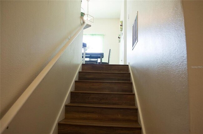 Foto del edificio - 6448 S Goldenrod Rd