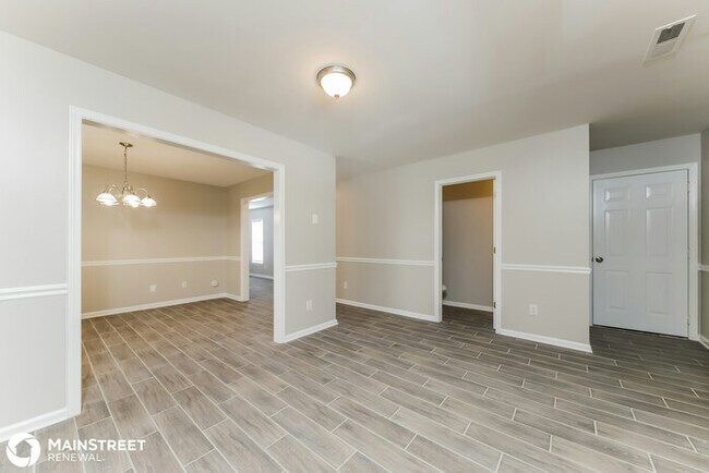Foto del edificio - 1501 BIRKDALE CT, HIGH POINT, NC 27265