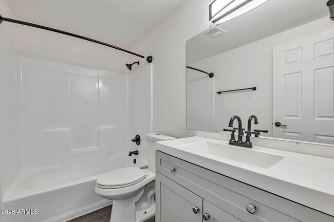 Foto del edificio - 4231 N 13th Pl