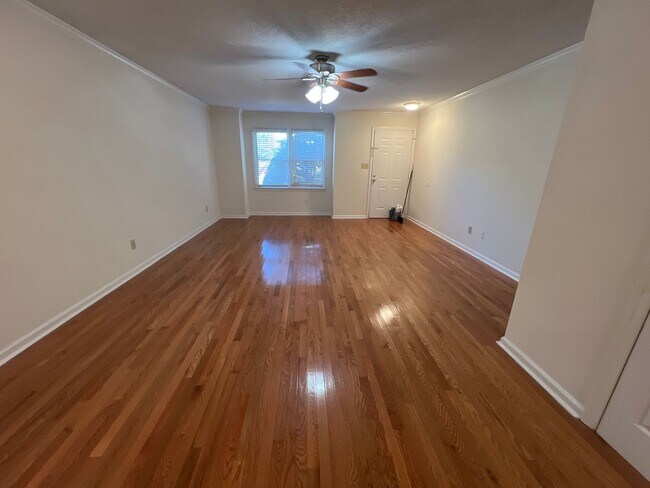 Foto del edificio - 2 Bed 2 Bath Condo