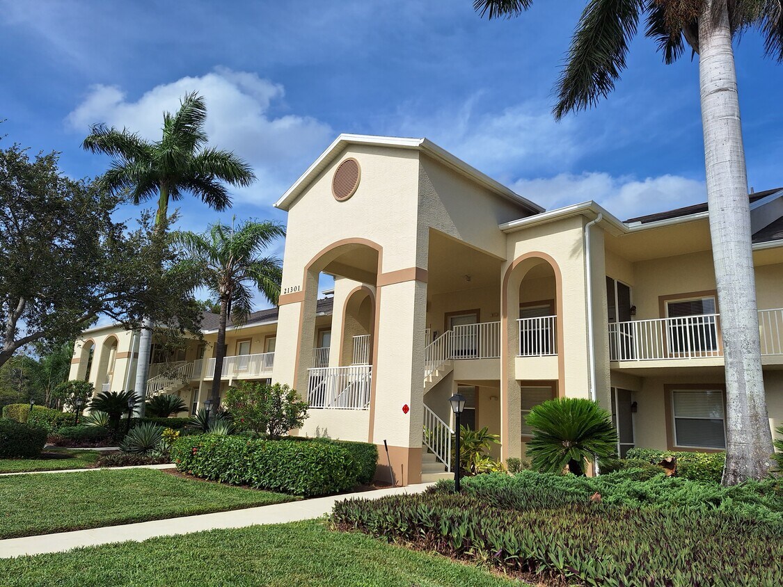 21301 Lancaster Run Unit 823, Estero, FL 33928 Condo for Rent in